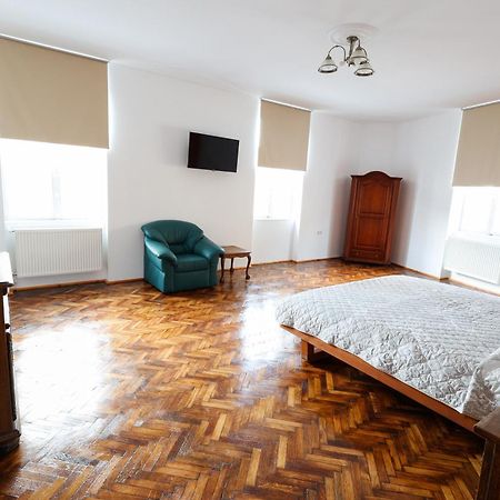 Floasiu Residence Guesthouse 시비우 외부 사진