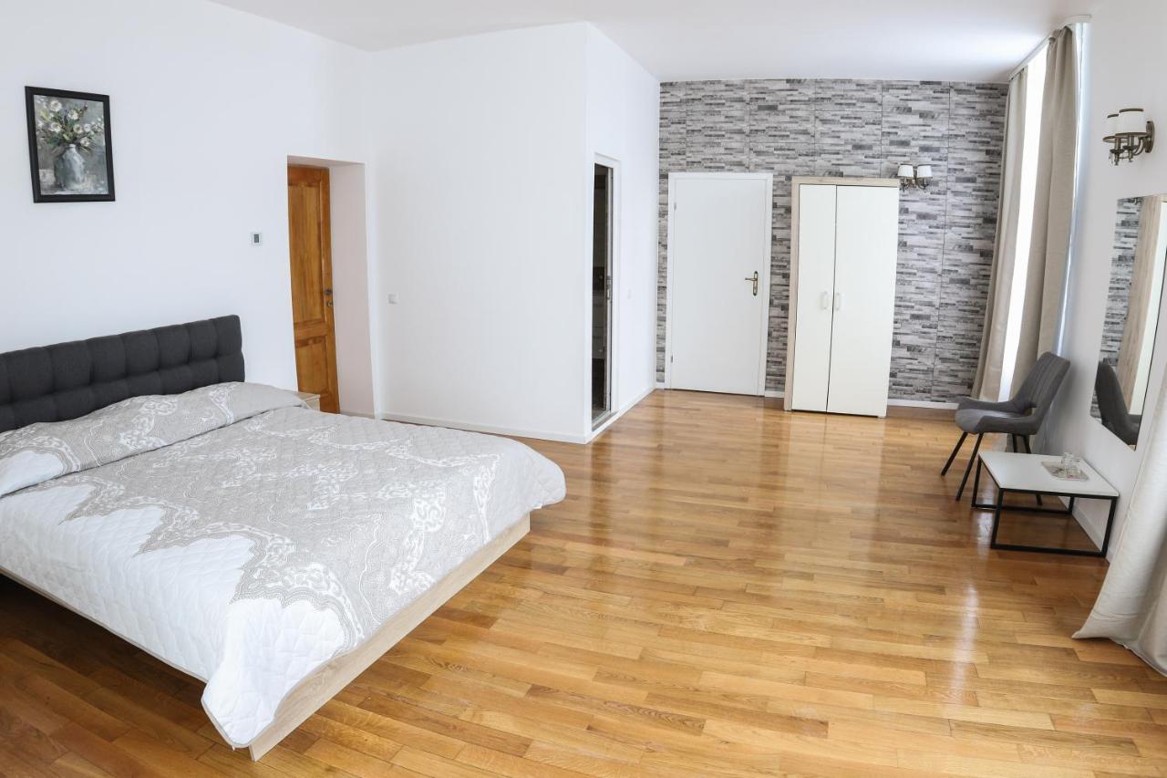 Floasiu Residence Guesthouse 시비우 외부 사진