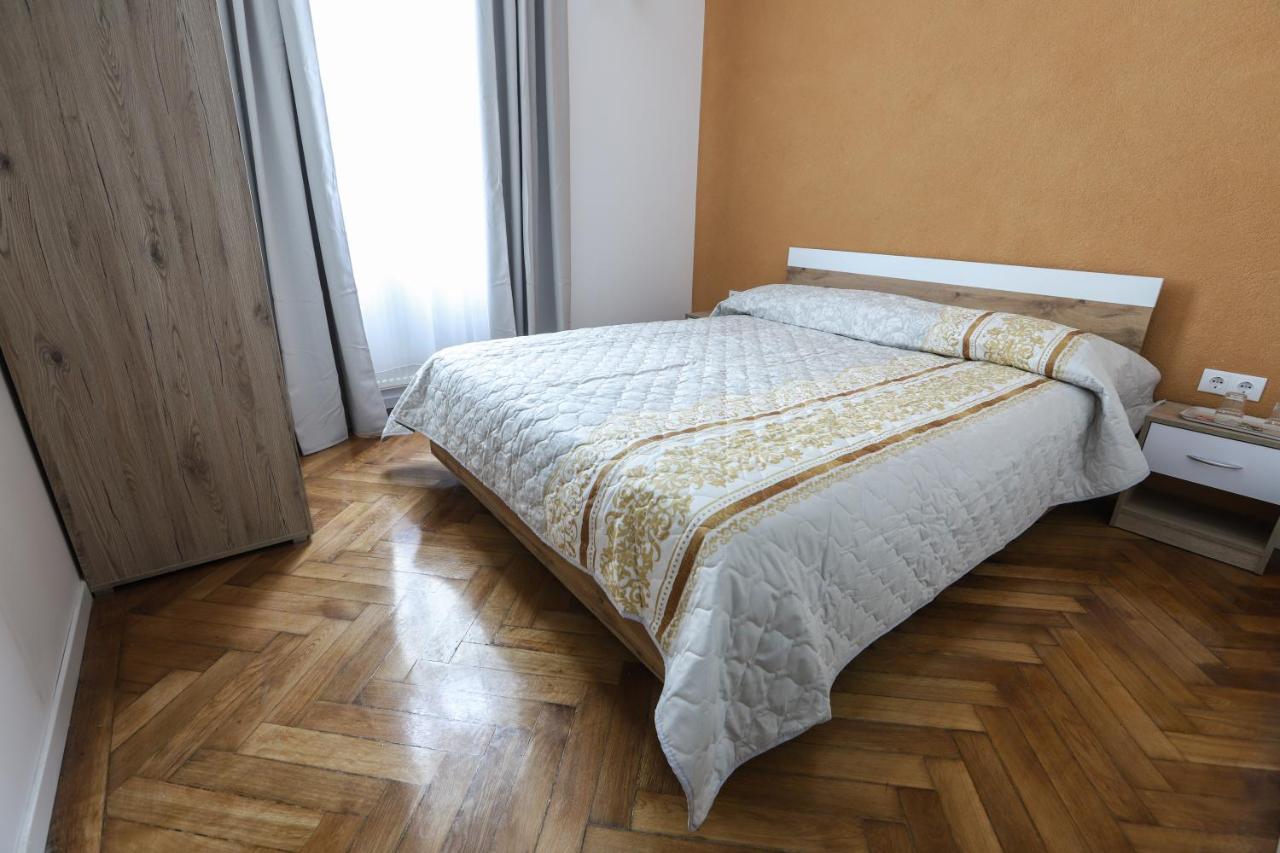 Floasiu Residence Guesthouse 시비우 외부 사진