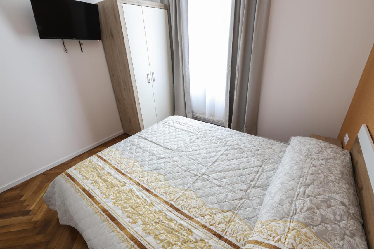 Floasiu Residence Guesthouse 시비우 외부 사진