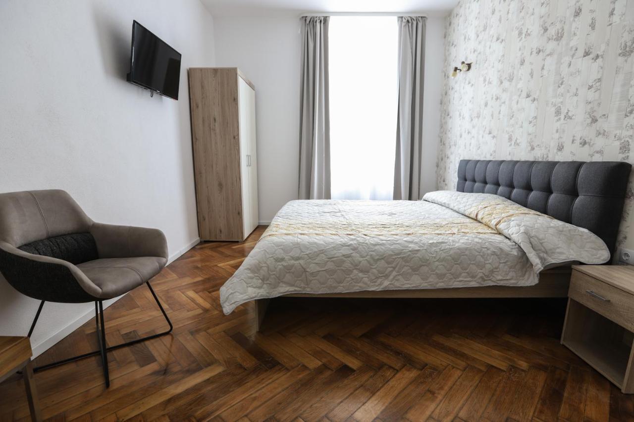 Floasiu Residence Guesthouse 시비우 외부 사진