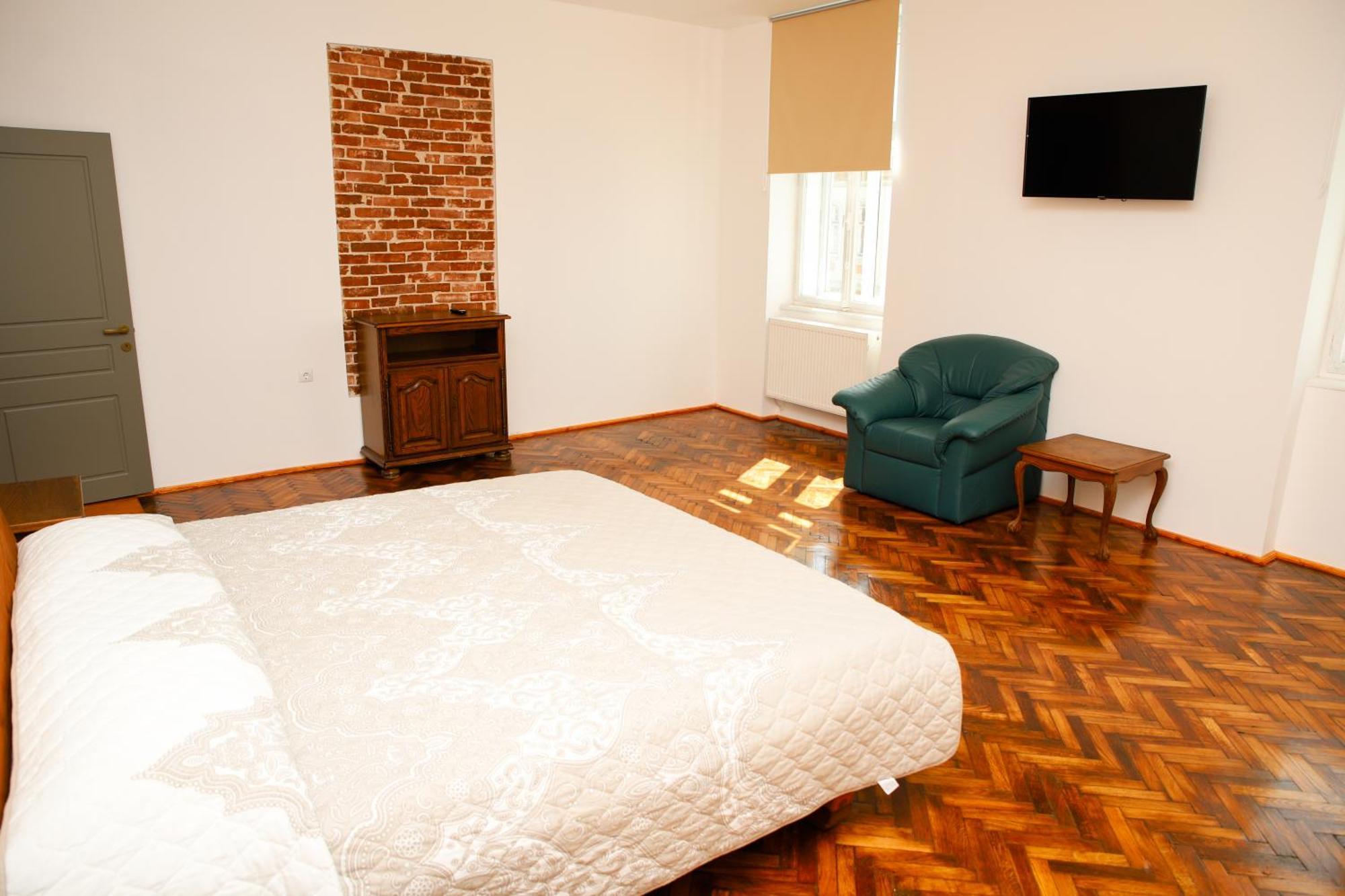 Floasiu Residence Guesthouse 시비우 외부 사진